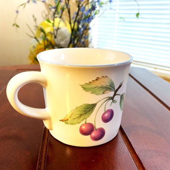 Savoir Vivre Luscious JJ017 Coffee/Tea Flat Cup - Picture 3 of 5